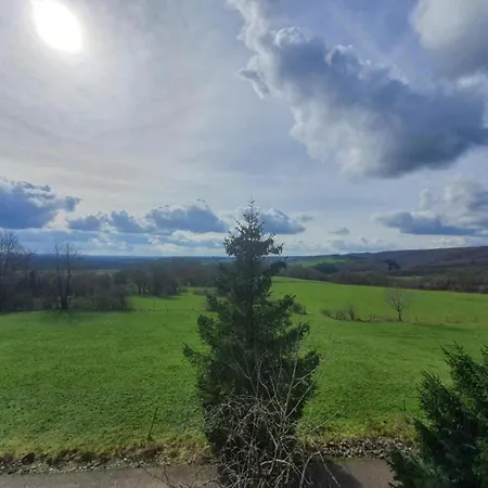 شقة In Near Ourthe River *