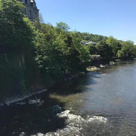 In Near Ourthe River شقة دربي